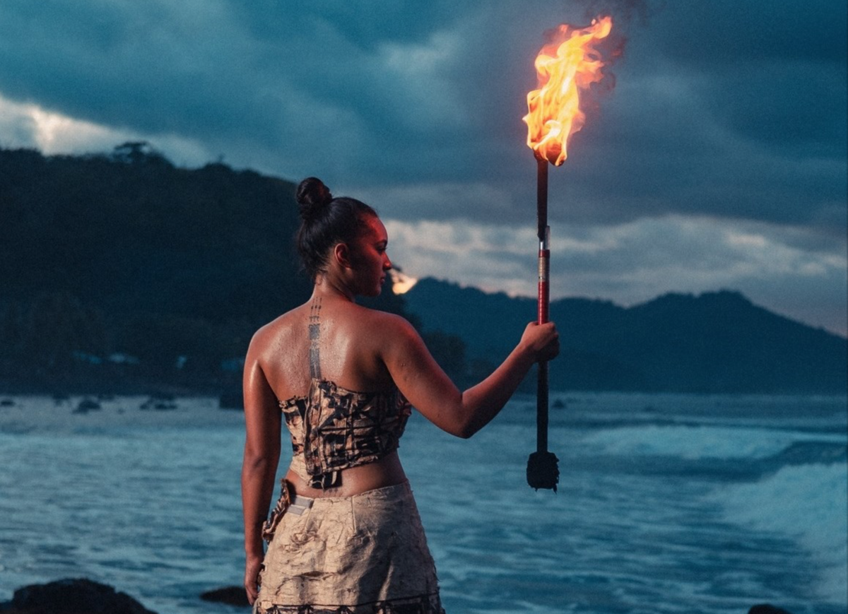SIVA AFI TEINE TOA - MOEMOANA SCHWENKE — rthecoconet.tv - The